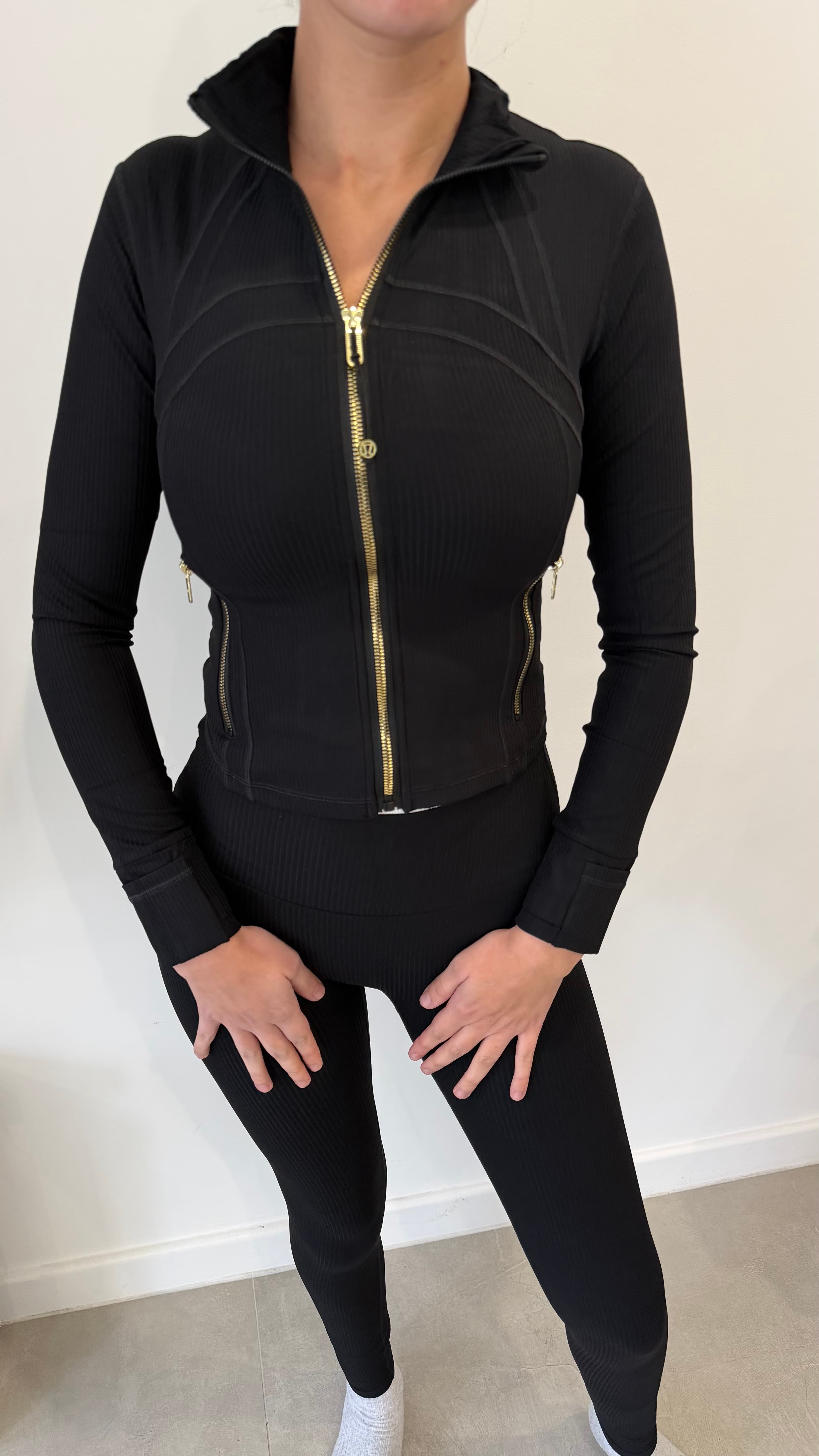 Ensemble Lululemon define court 