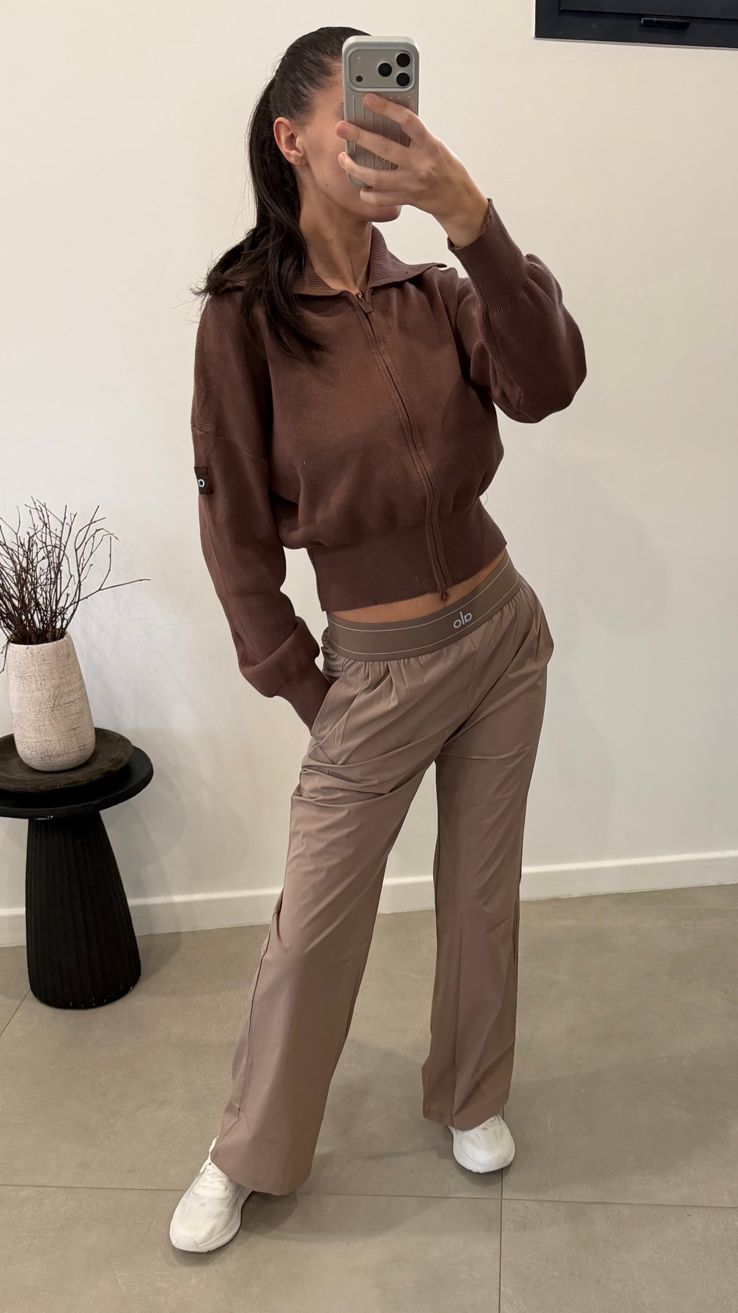 Pantalon beige à taille élastique 